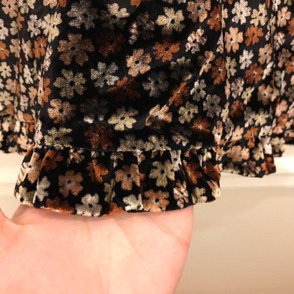 NWT Madewell Velvet Tulip Sleeve Ruffle Top Small - Picture 7 of 12